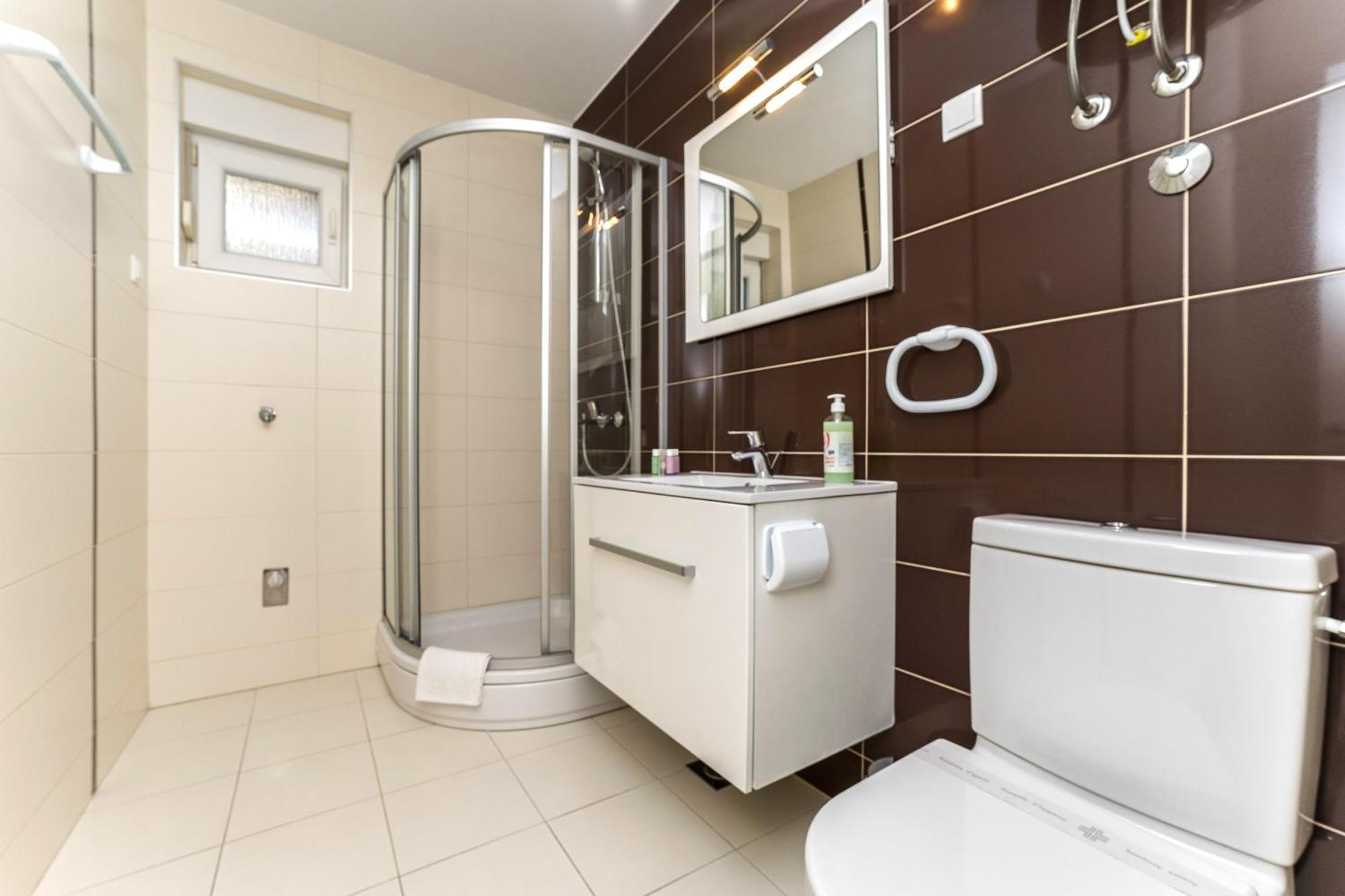 נובליה Summer Breeze Pool Apartments חדר תמונה