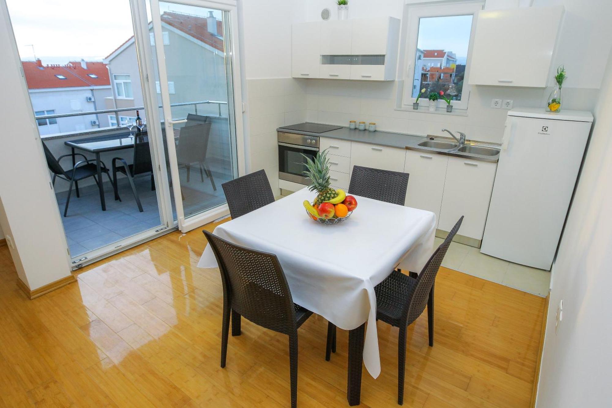 נובליה Summer Breeze Pool Apartments חדר תמונה